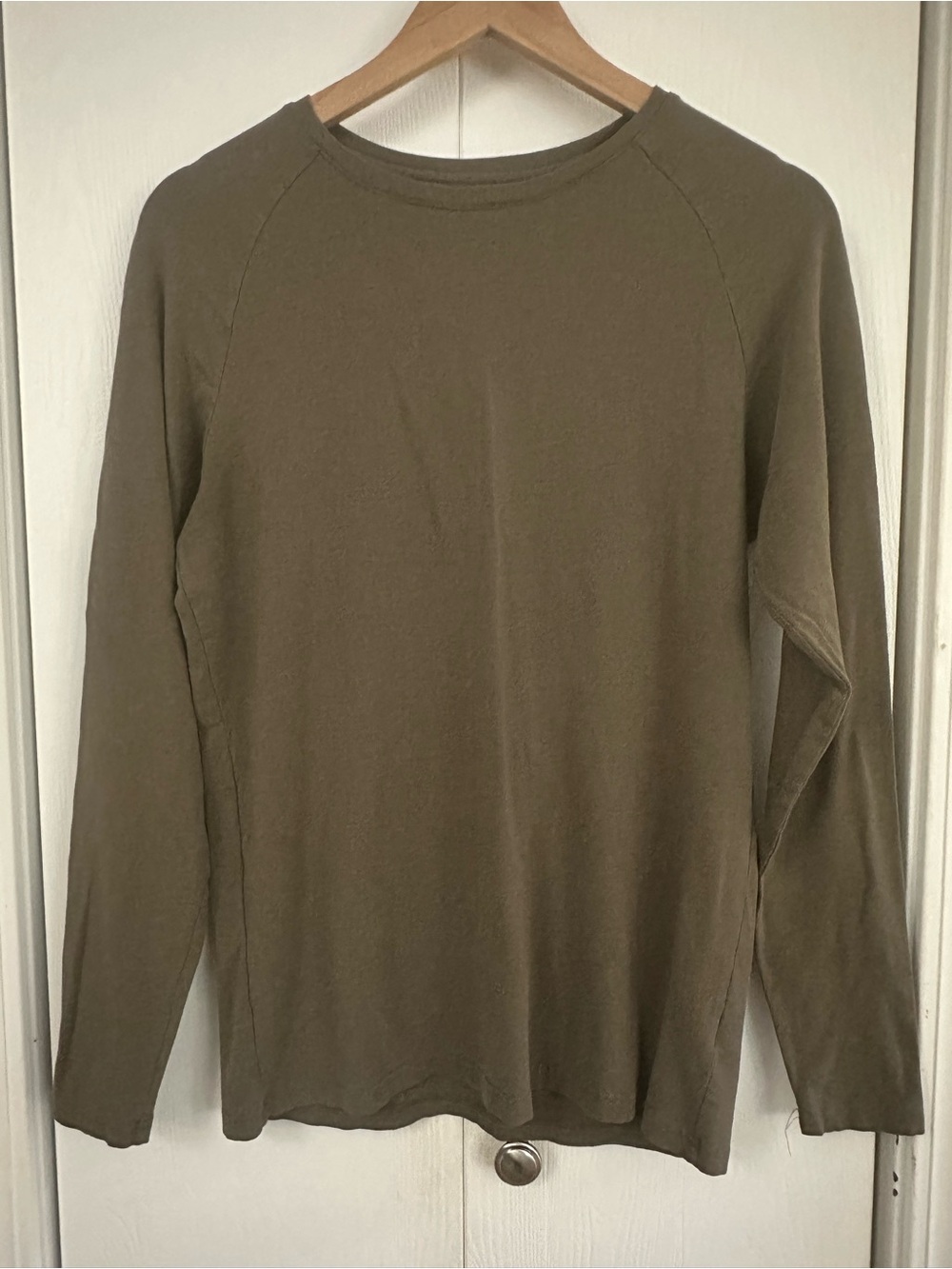 Alphalete Long Sleeve T-shirt